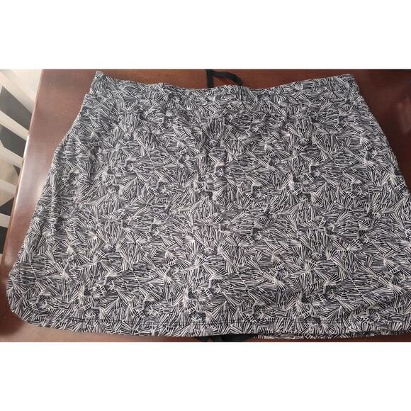 Croft Barrow Skort Size XL Skirt Shorts Casual Effortless Stretch - Picture 4 of 5